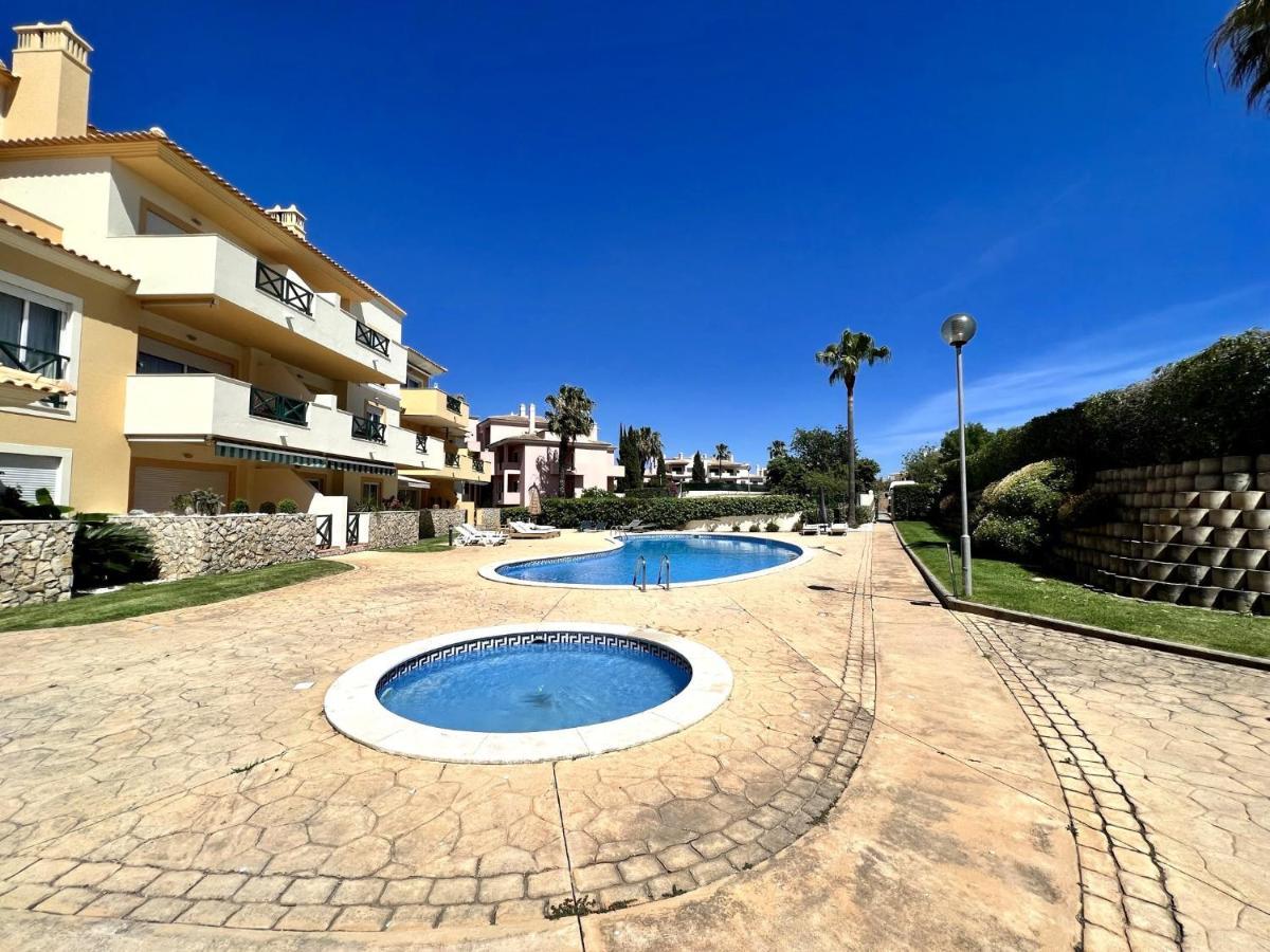 Albufeira Valley 2 With Pool By Homing Экстерьер фото